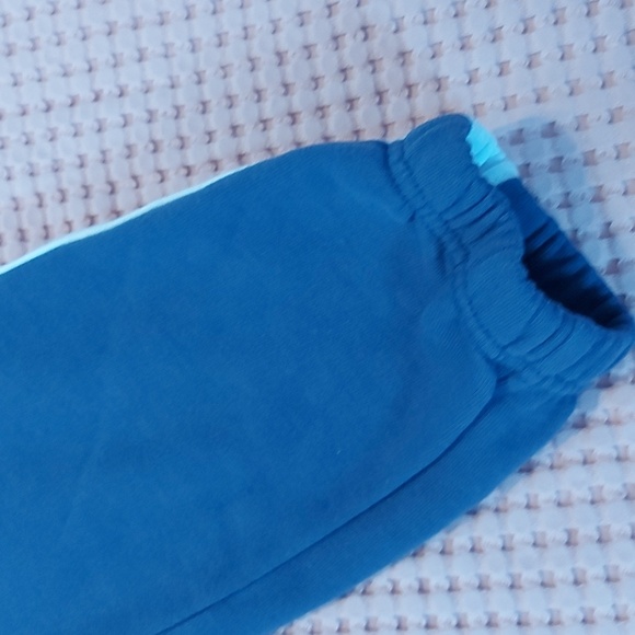 Girl's sweatpant - Picture 5 of 8